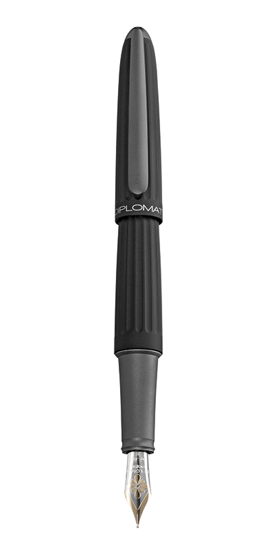 Toate produsele, Stilou Diplomat Aero, cu penita M, aurita 14kt. - black - vectordirect.ro