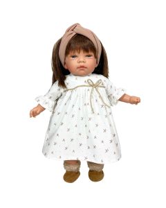 Papusa Nines D'Onil, Celia, cu parul saten, cu rochie alba, cu miros de vanilie, 45 cm