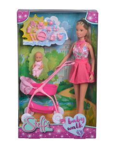 PAPUSA STEFFI IN ROCHITA ROZ SI CU CARUCIOR BEBE