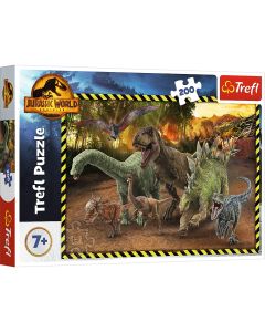 PUZZLE TREFL 200 JURASSIC WORLD IN PARCUL JURASSIC