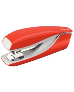 Capsator metalic LEITZ 5502 NeXXt Series, 30 coli, 200 capse P3 incluse, rosu-deschis