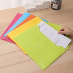 Dosare, mape si folii DELI, MAPA PLASTIC CU BUTON A4 DIV. CULORI NEON DELI - autograf.ro
