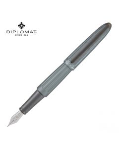 Stilou Diplomat Aero, cu penita M, aurita 14kt. - grey